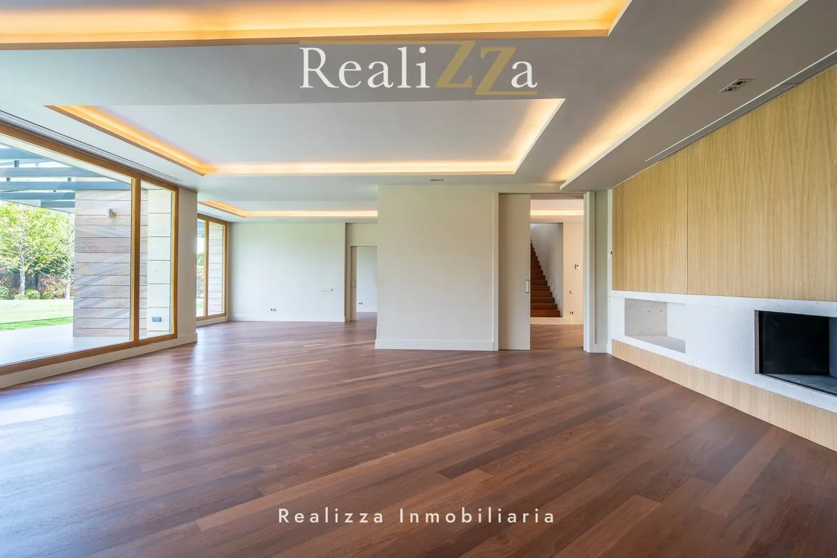 Chalet independiente con 2 plantas 4