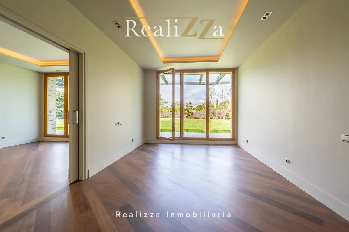 Chalet independiente con 2 plantas 9