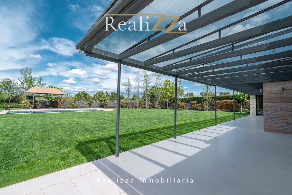 Chalet independiente con 2 plantas 40