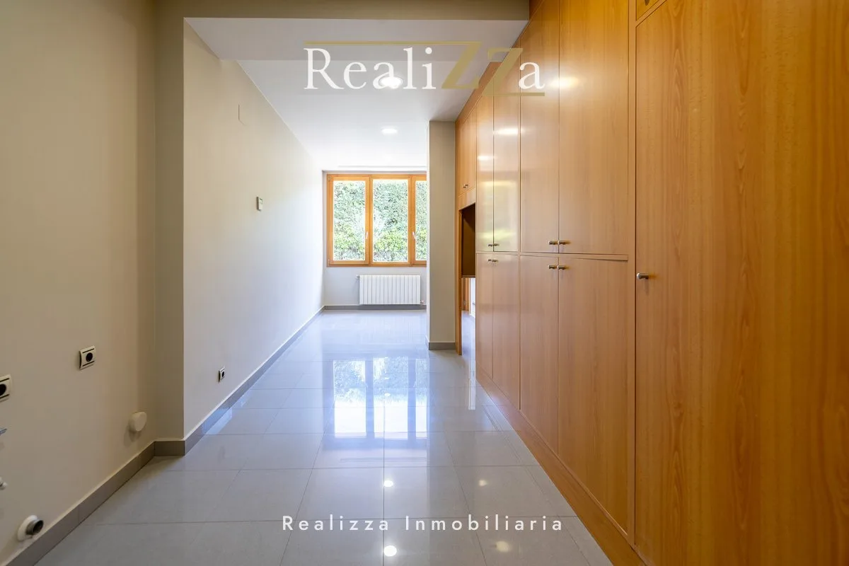 Chalet independiente con 2 plantas 16