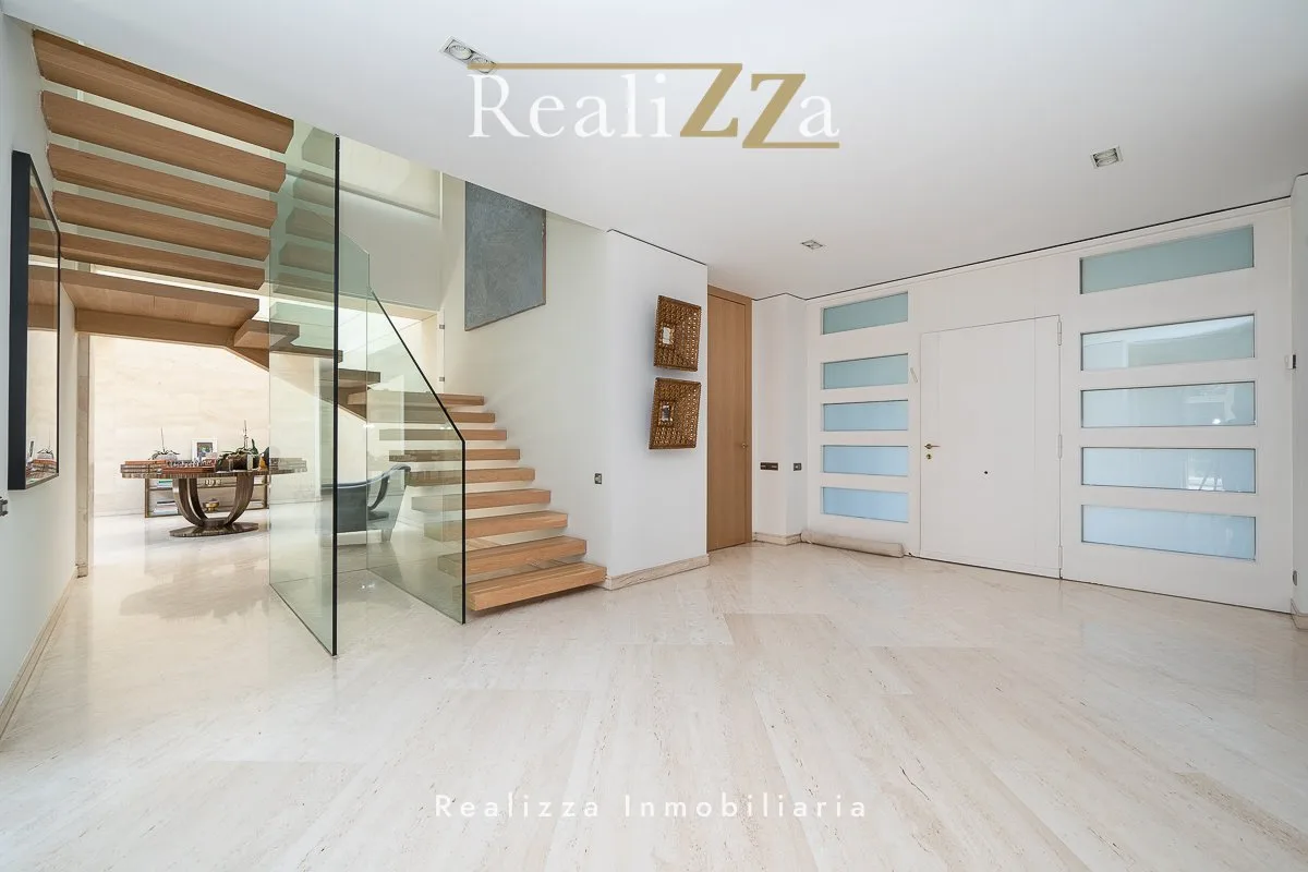 Chalet personalizado con piscina interior 25