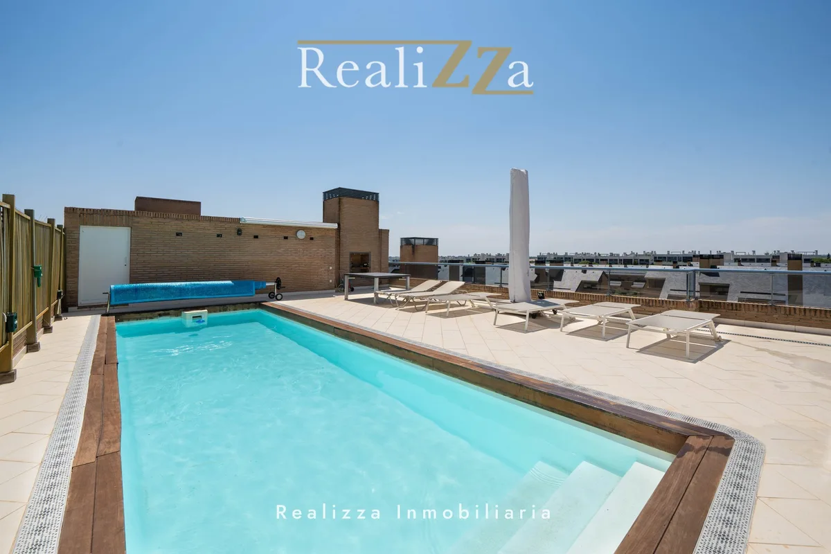 Atico con piscina en Hontanar 2
