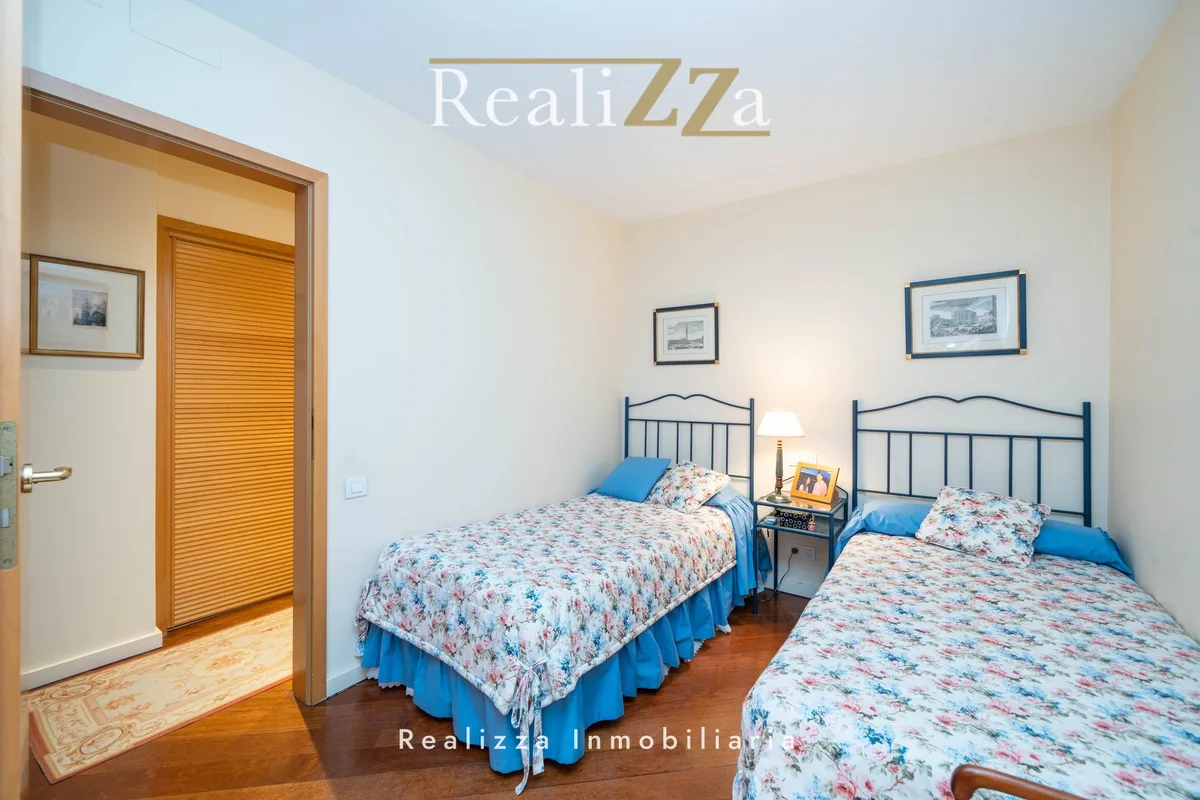 Atico con piscina en Hontanar 22