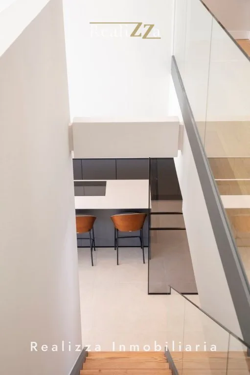 Chalet pareado de obra nueva en Diplomáticos 18
