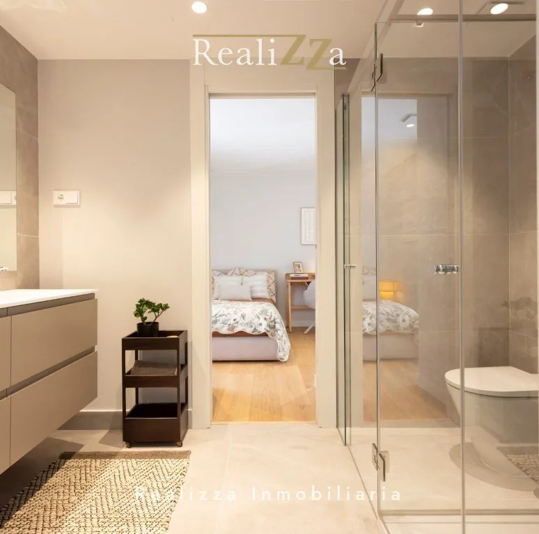 Chalet pareado de obra nueva en Diplomáticos 25
