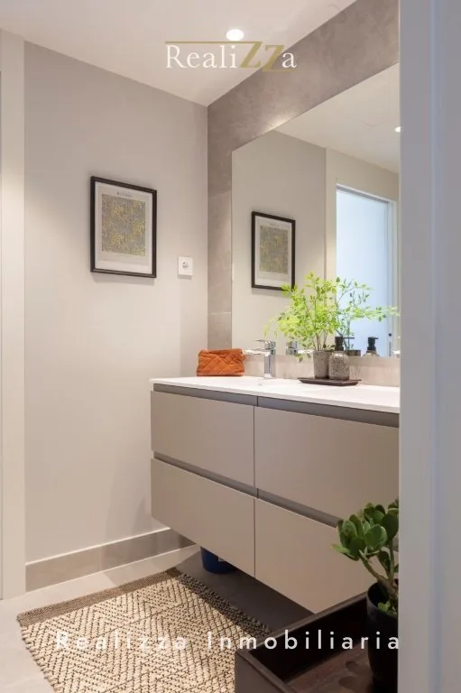 Chalet pareado de obra nueva en Diplomáticos 27