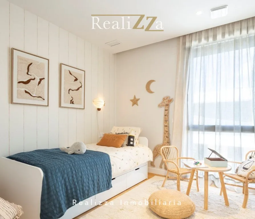 Chalet pareado de obra nueva en Diplomáticos 28