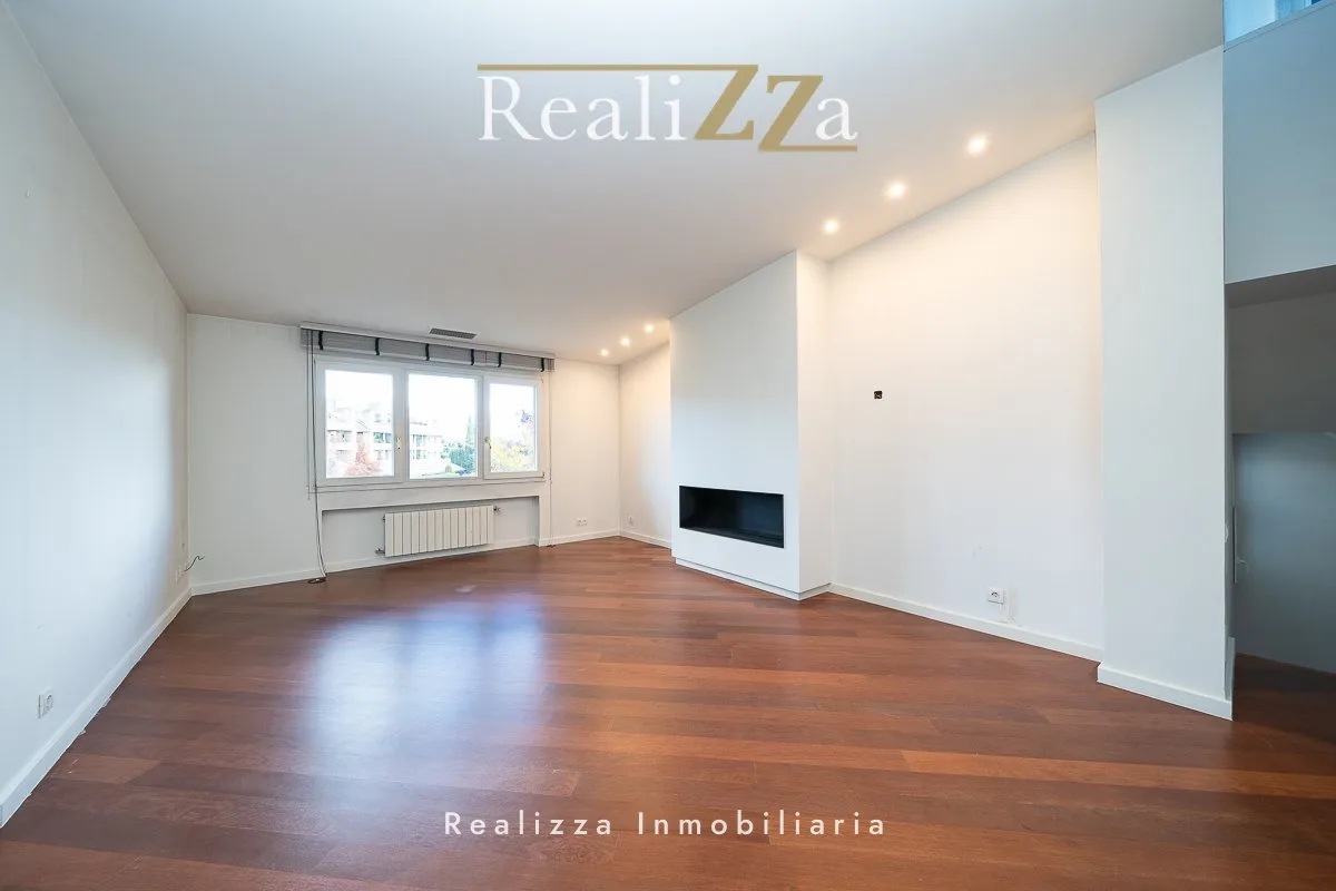 Atico con piscina 21