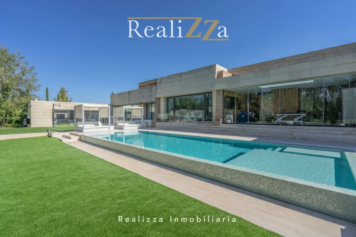 Chalet reformado de una planta 12
