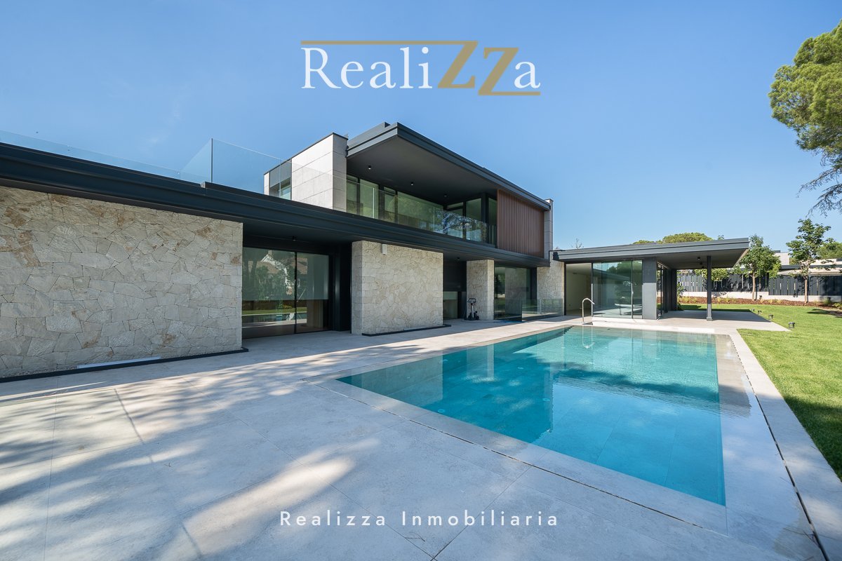 Chalet de Obra nueva en Boadilla del Monte