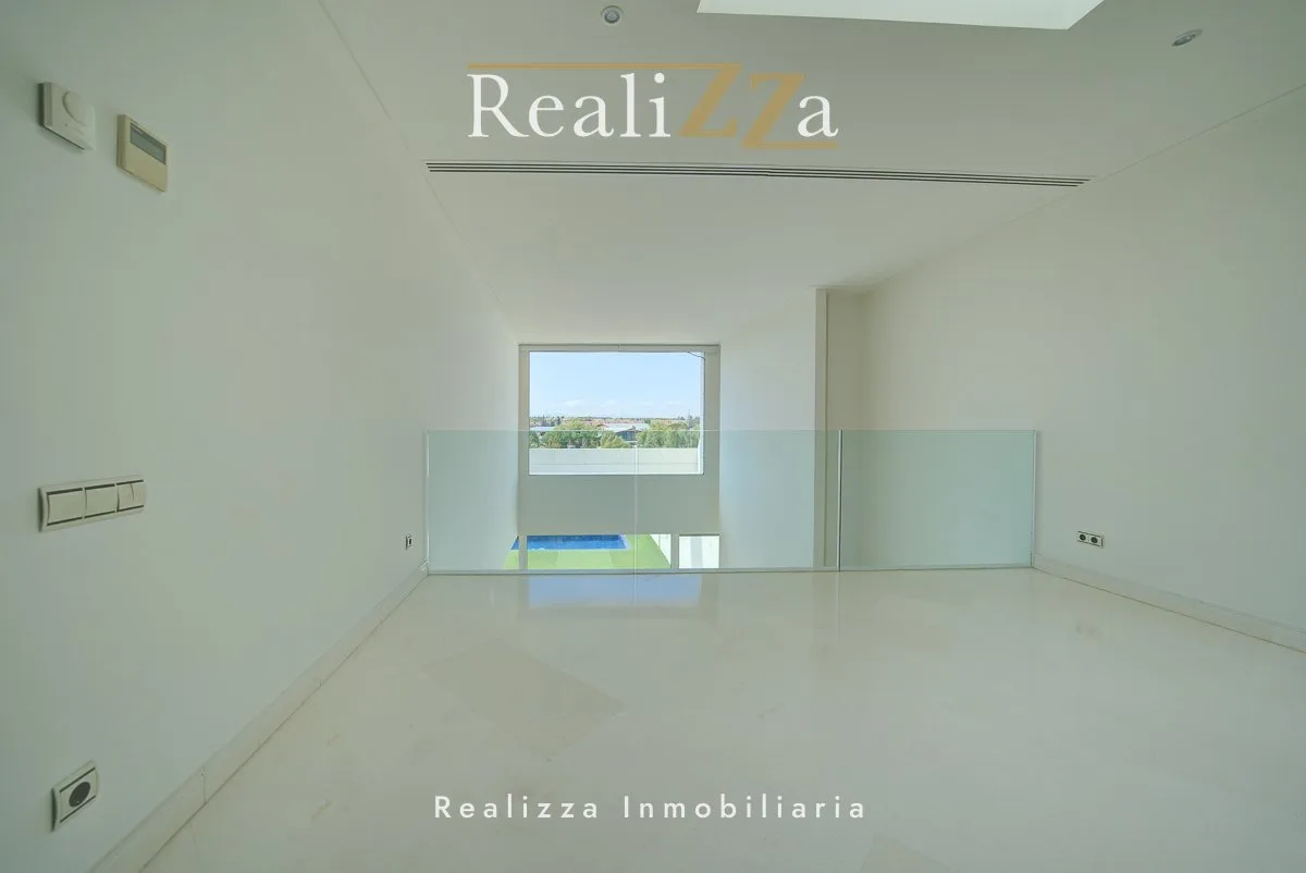 Adosado de primera linea 21