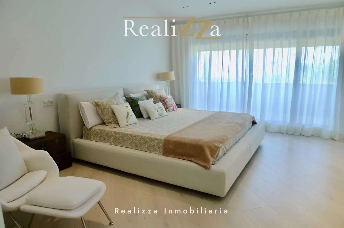 Chalet independiente reformado en Blanca Paloma 17