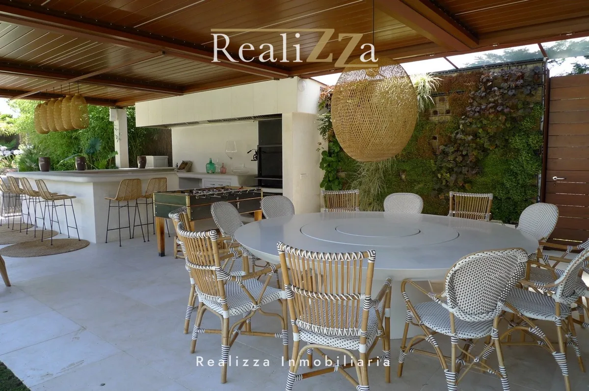 Chalet independiente reformado en Blanca Paloma 31