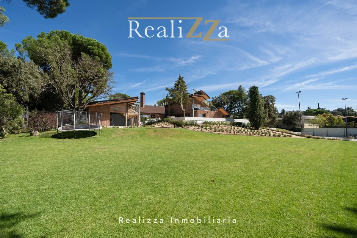 Chalet de diseño en Prado Largo 27