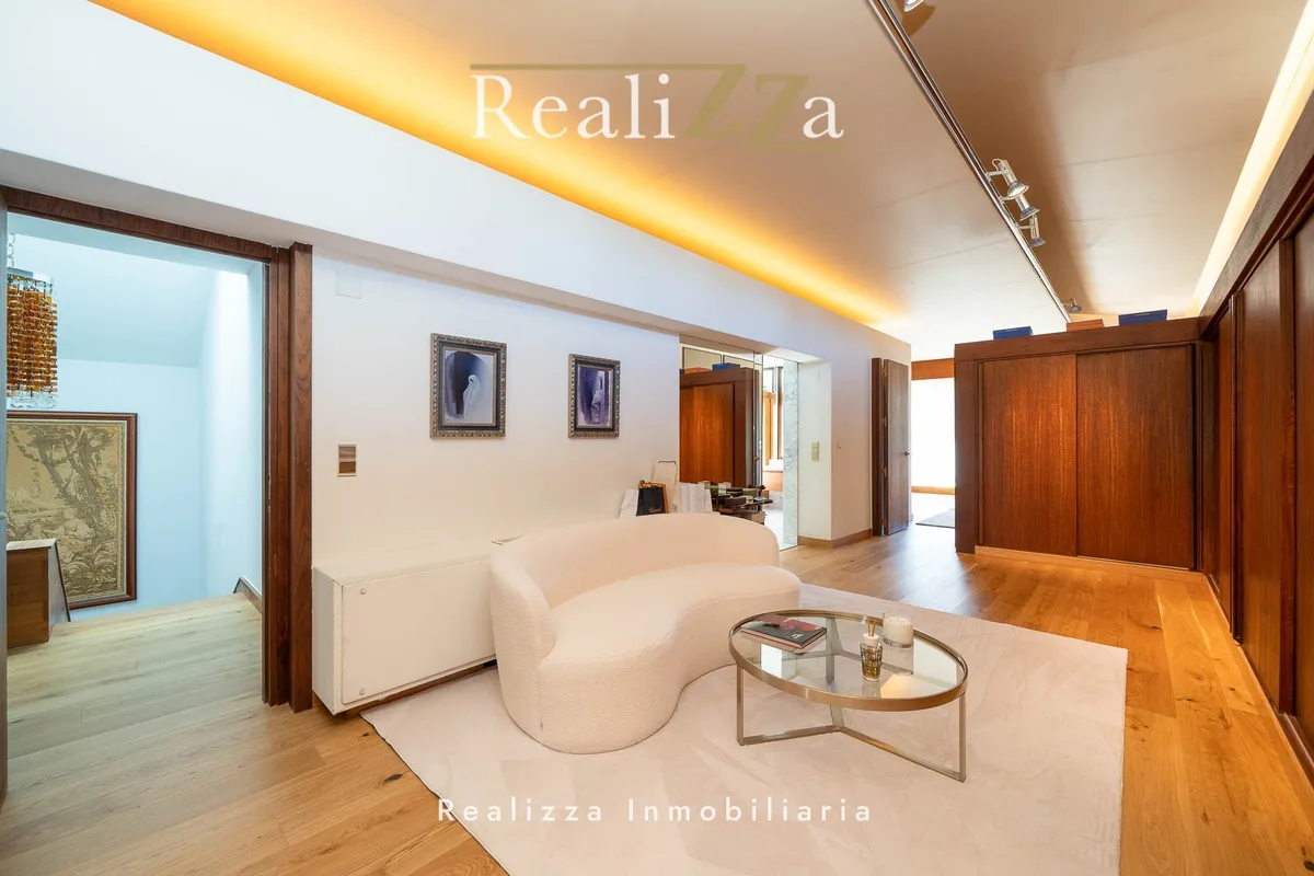 Chalet de diseño en Prado Largo 31