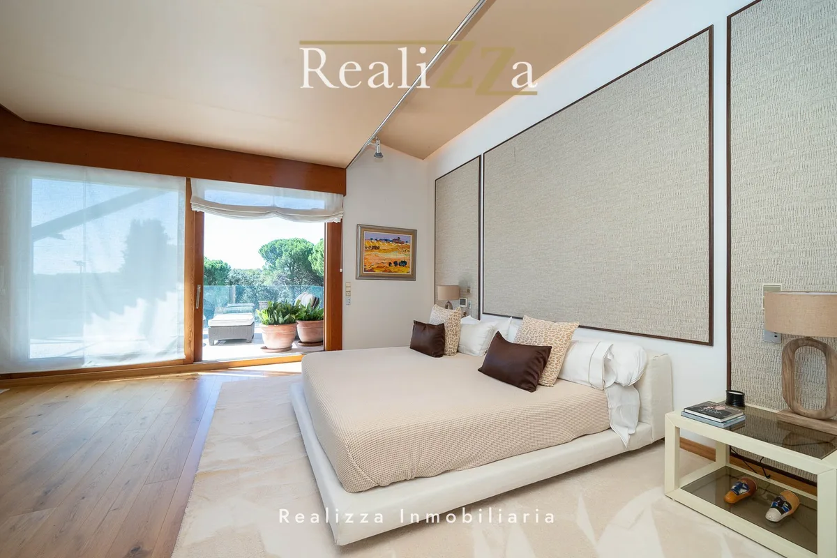 Chalet de diseño en Prado Largo 32