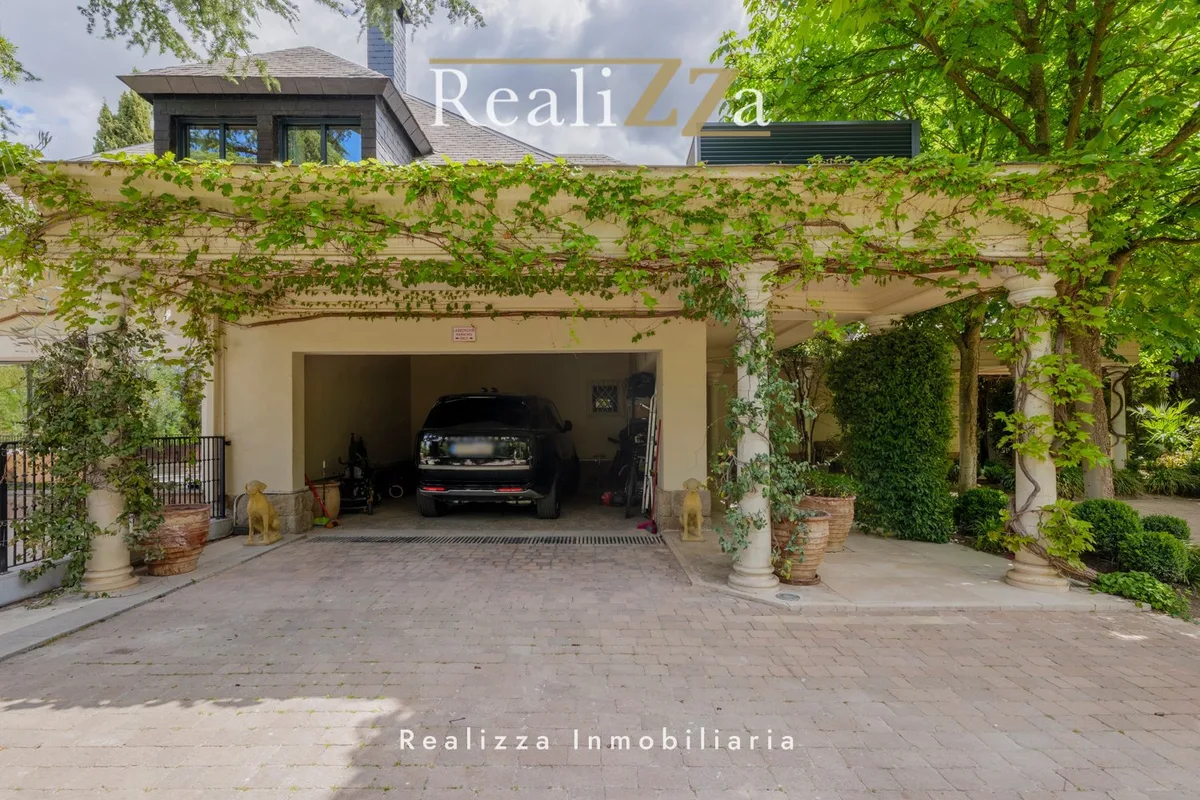 Chalet independiente en Somosaguas 10