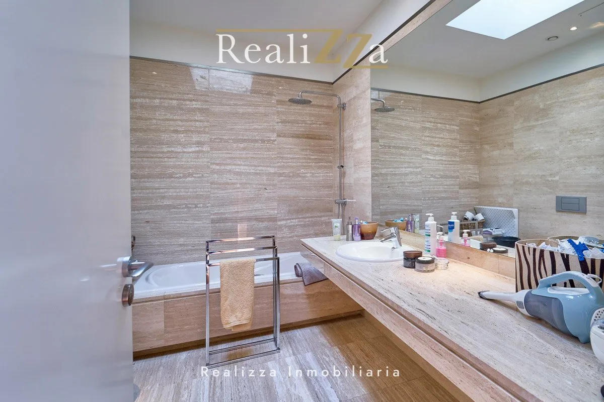 Chalet totalmente amueblado y con piscina interior 30