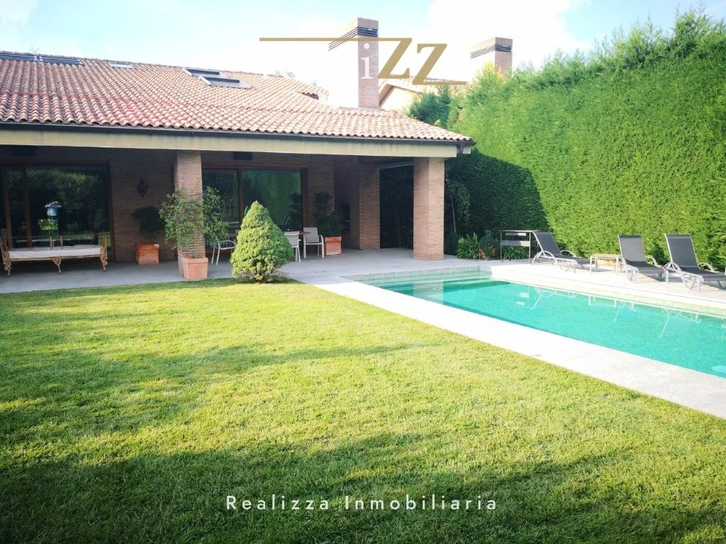 Independiente de alquiler en Blanca Paloma 10