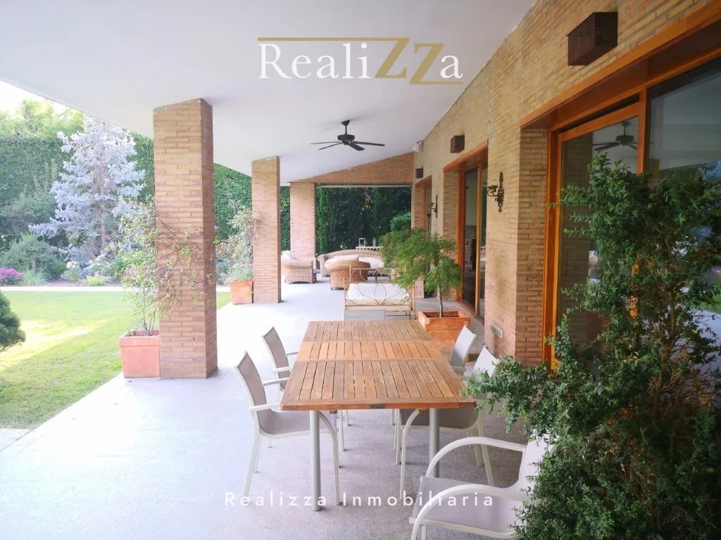 Independiente de alquiler en Blanca Paloma 12