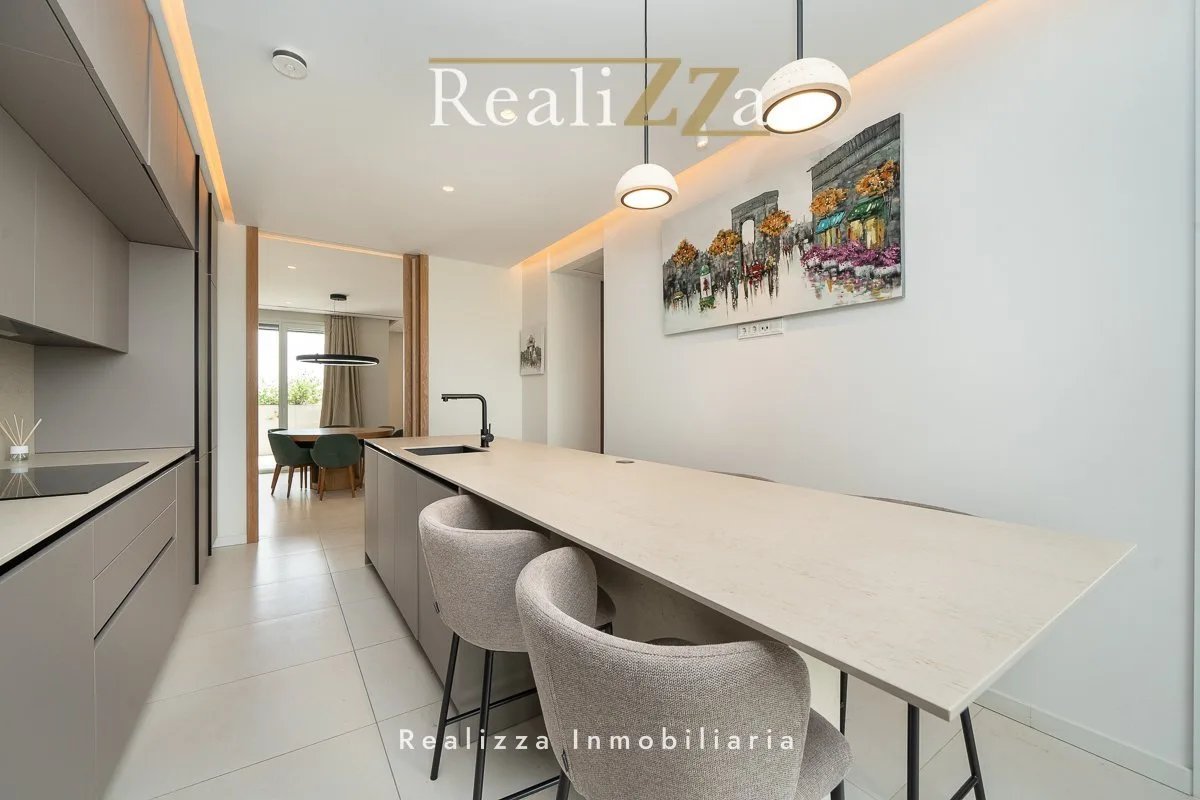 Atico triplex amueblado con piscina 12