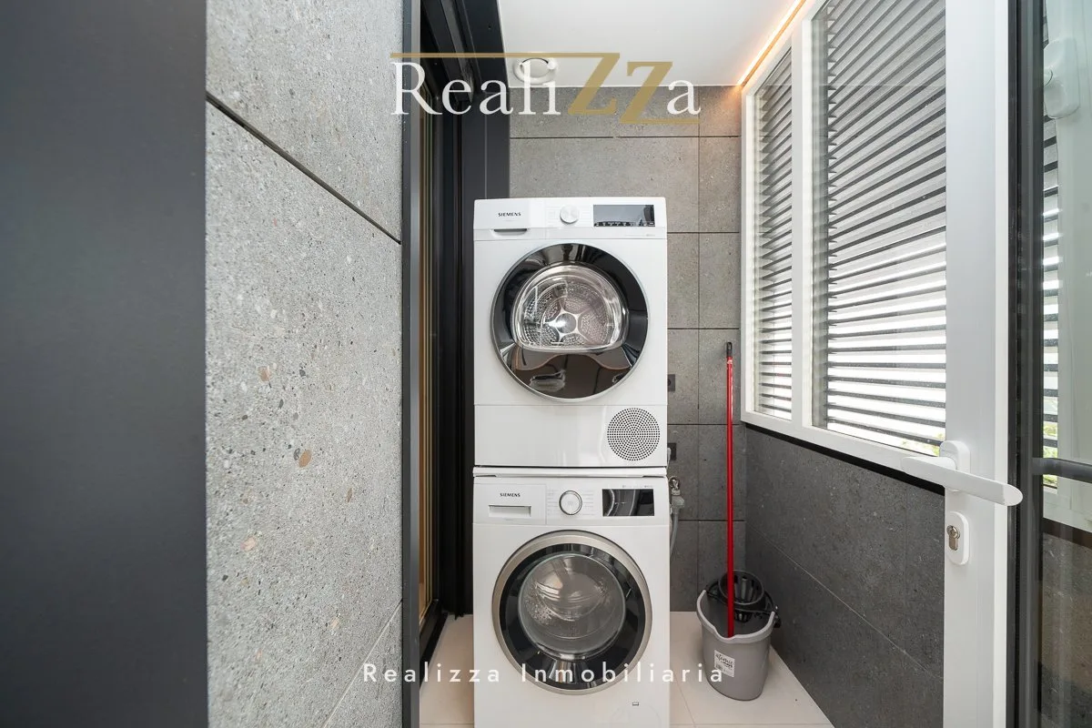 Atico triplex amueblado con piscina 14