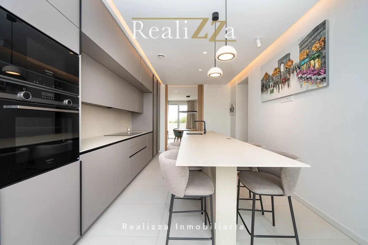 Atico triplex amueblado con piscina 16