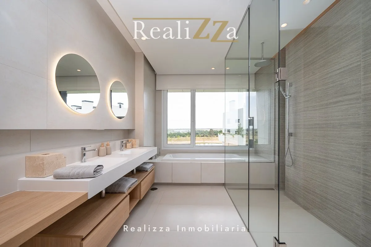 Atico triplex amueblado con piscina 28