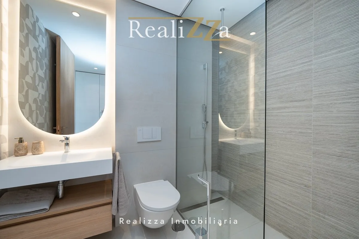 Atico triplex amueblado con piscina 31