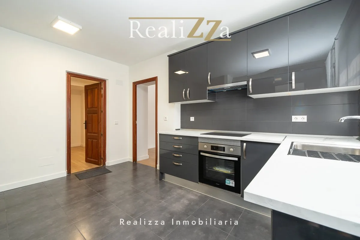 Independiente en zona Diplomáticos 12