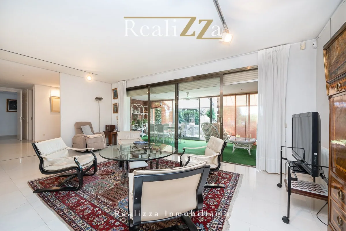 Chalet adosado en colonia Diplomáticos 5