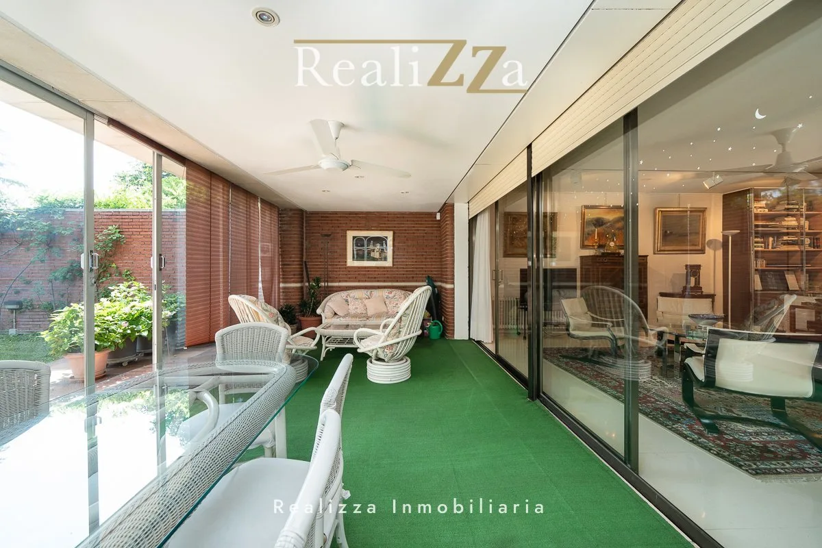 Chalet adosado en colonia Diplomáticos 14