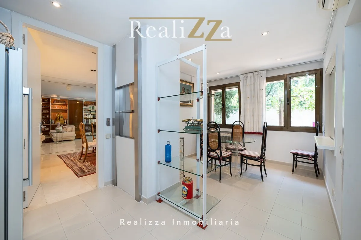 Chalet adosado en colonia Diplomáticos 17
