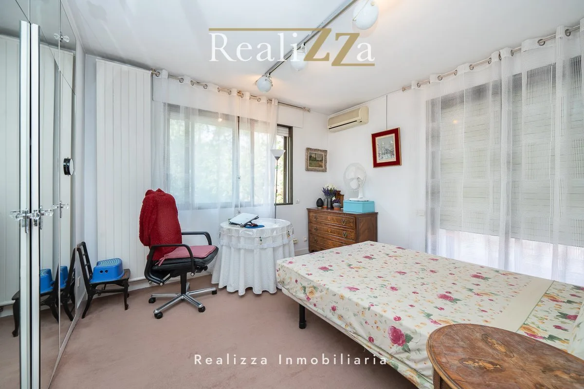 Chalet adosado en colonia Diplomáticos 21