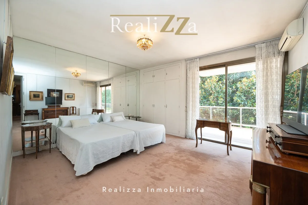 Chalet adosado en colonia Diplomáticos 24
