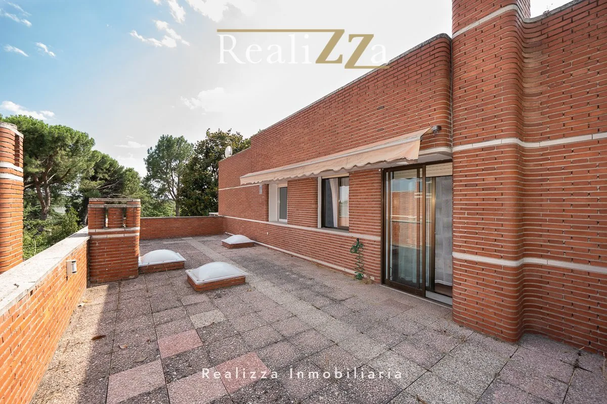 Chalet adosado en colonia Diplomáticos 34