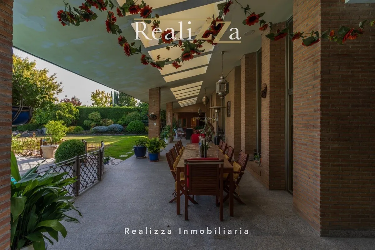 Chalet independiente en Paseo del Rio 11