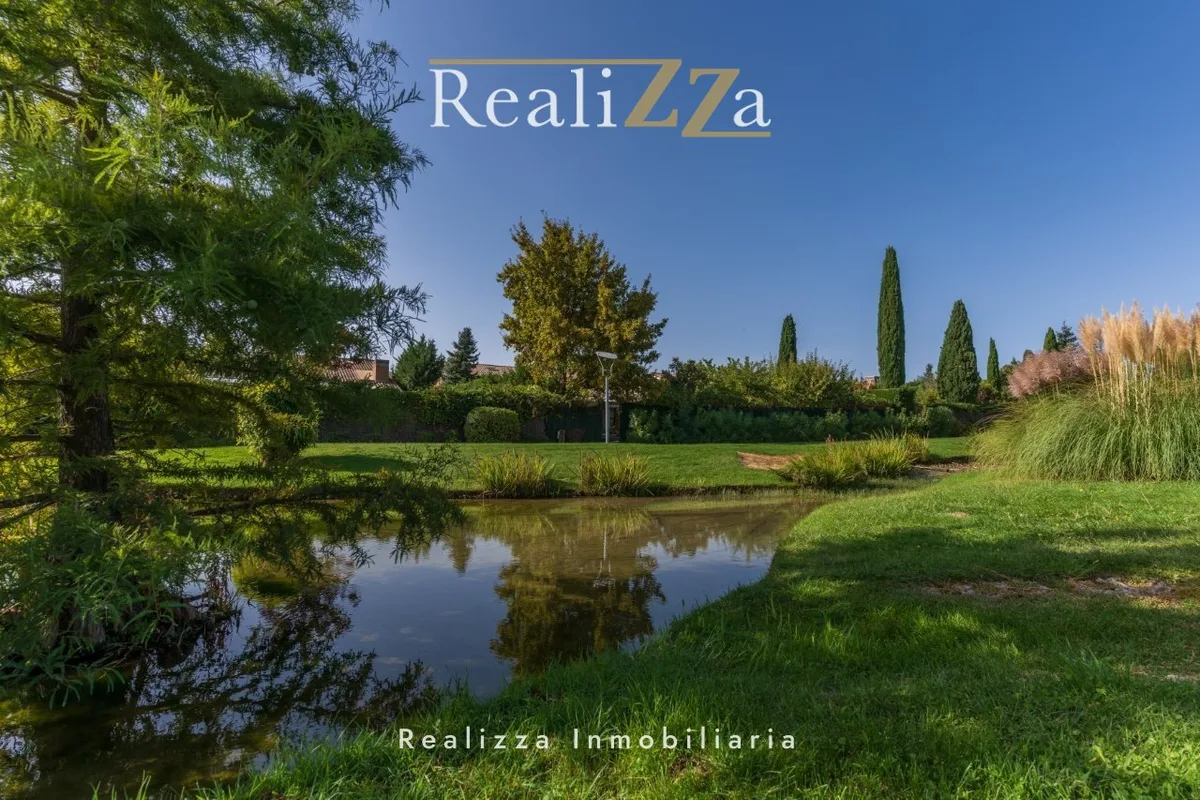 Chalet independiente en Paseo del Rio 24