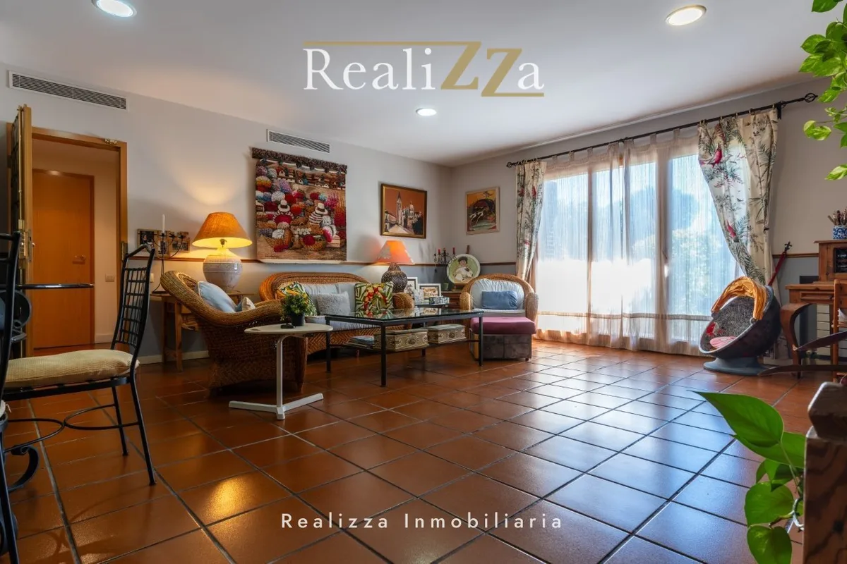 Chalet independiente en Paseo del Rio 47