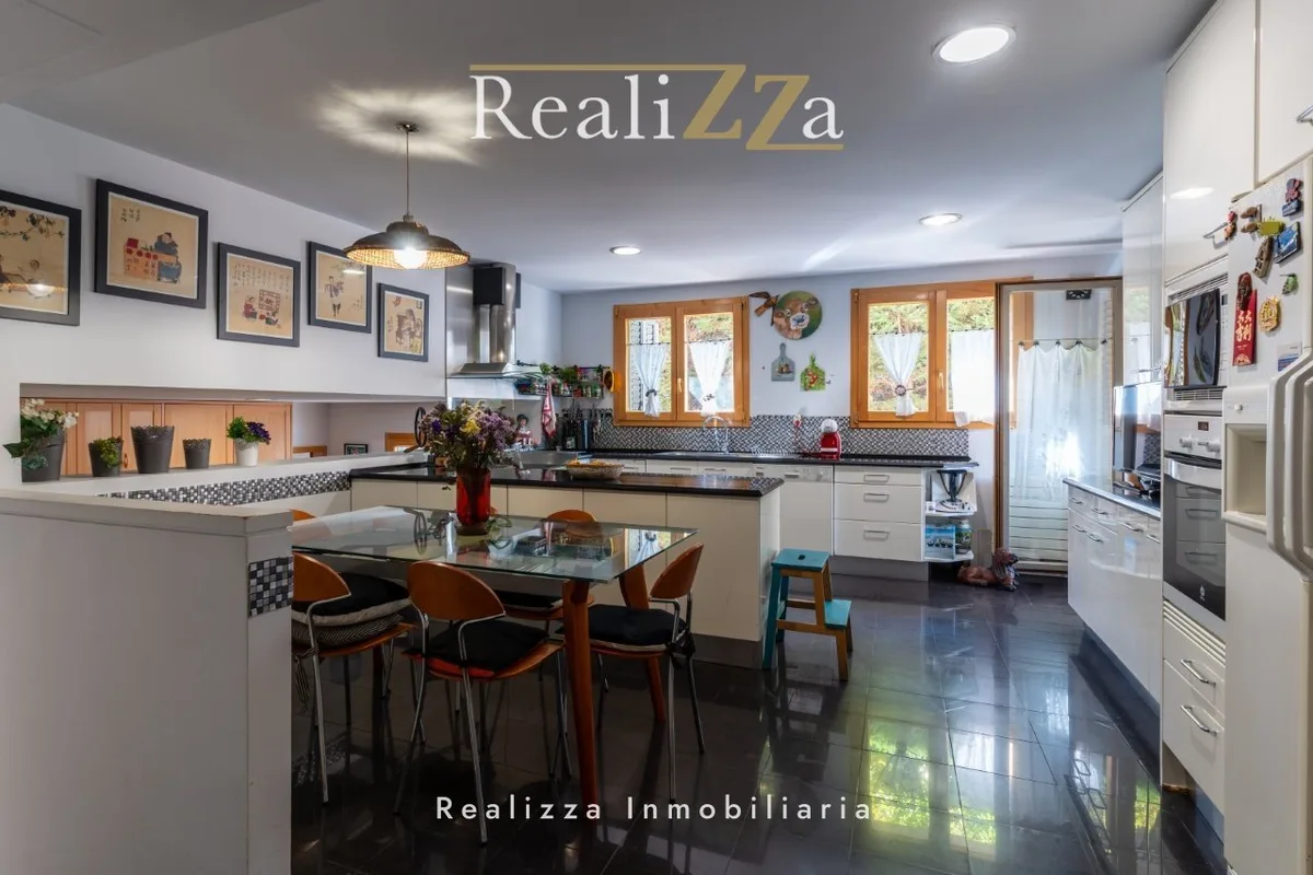 Chalet independiente en Paseo del Rio 56
