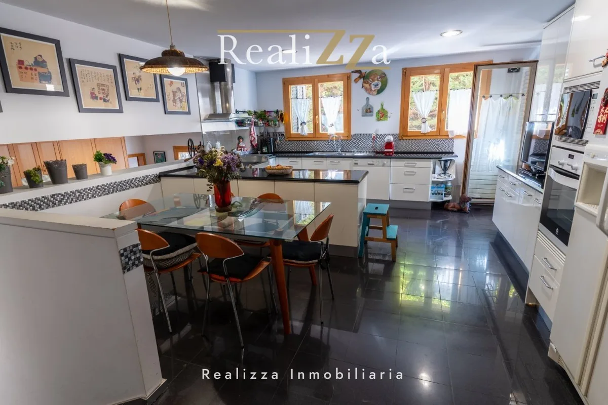 Chalet independiente en Paseo del Rio 57