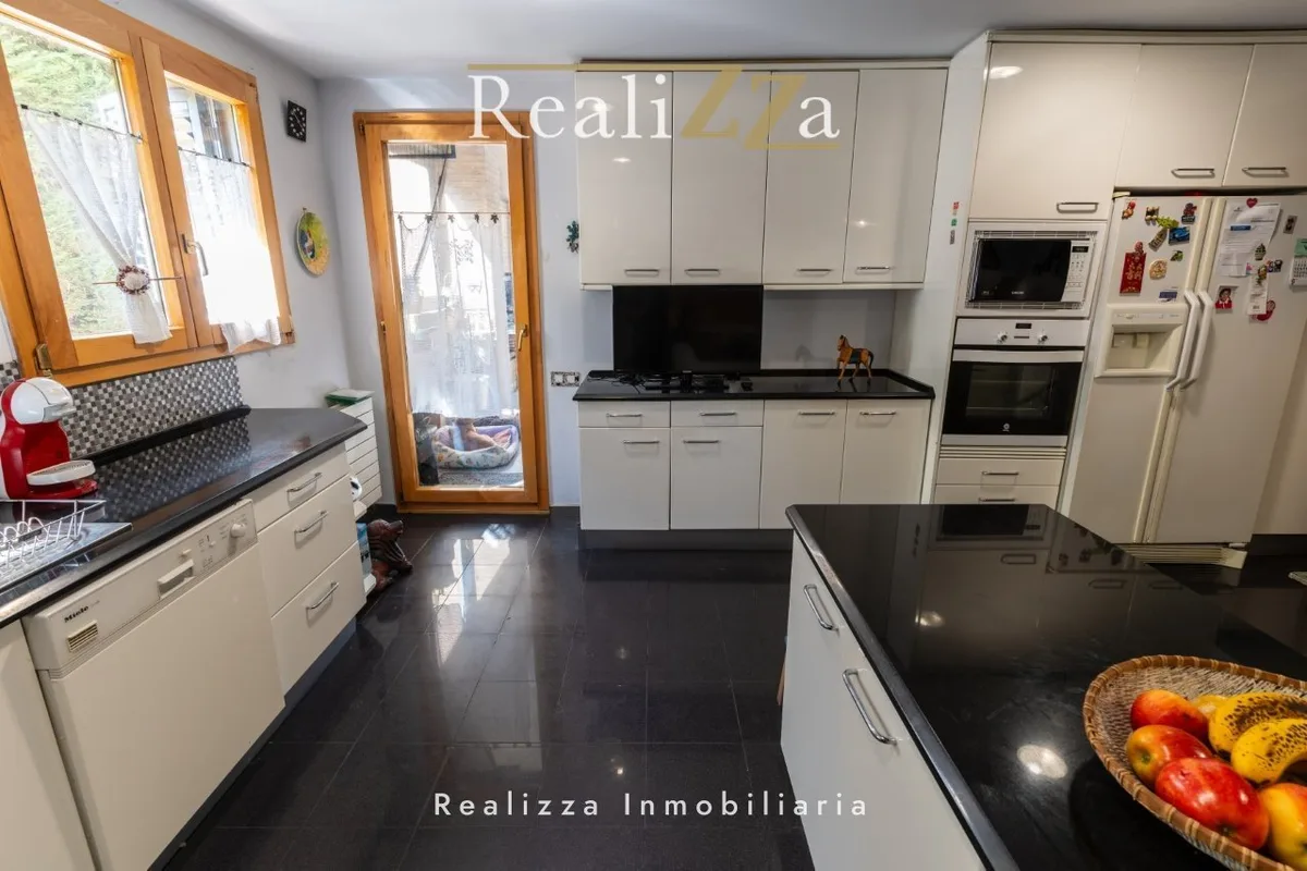 Chalet independiente en Paseo del Rio 61