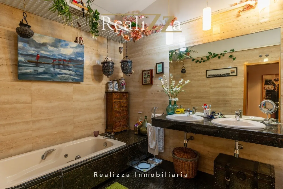 Chalet independiente en Paseo del Rio 101