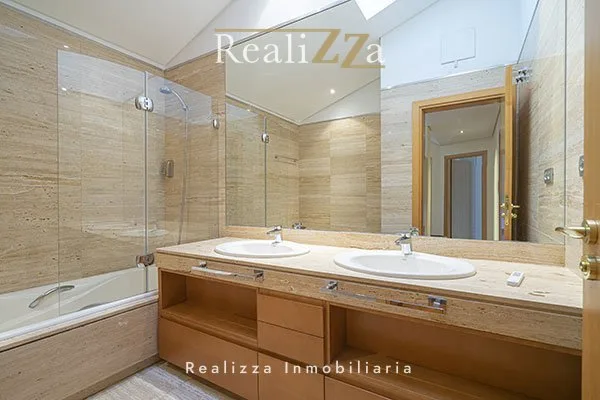 Chalet adosado en Prado del Rey 101 6