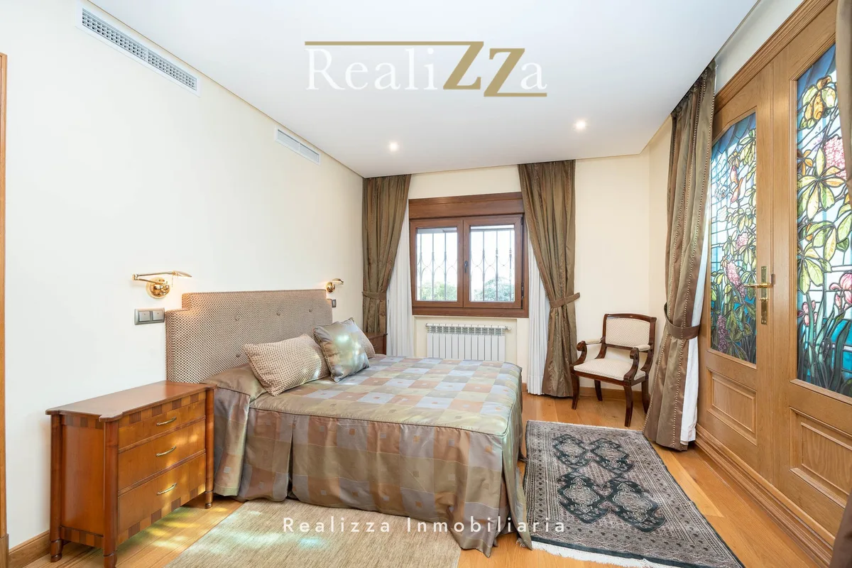 Chalet independiente en la Florida en venta o alquiler 26